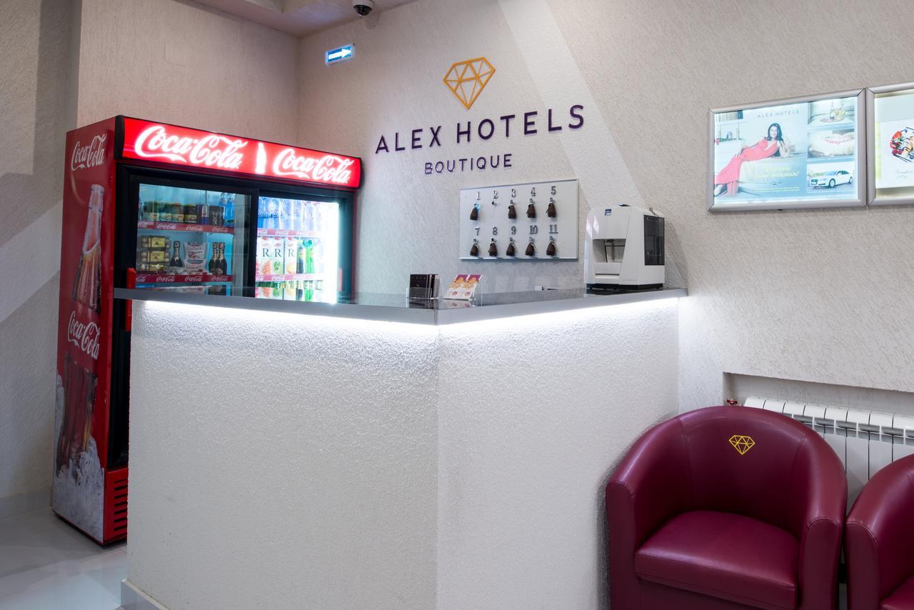 Alex Hotel On Zvezdnaya Saint Petersburg Ngoại thất bức ảnh