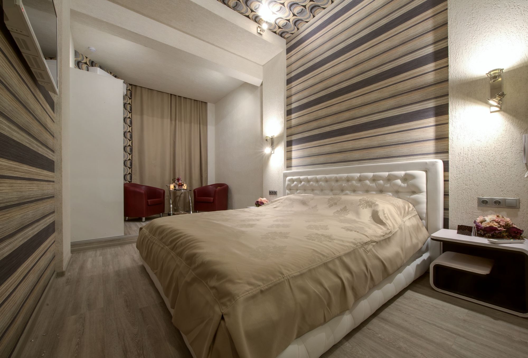 Alex Hotel On Zvezdnaya Saint Petersburg Ngoại thất bức ảnh