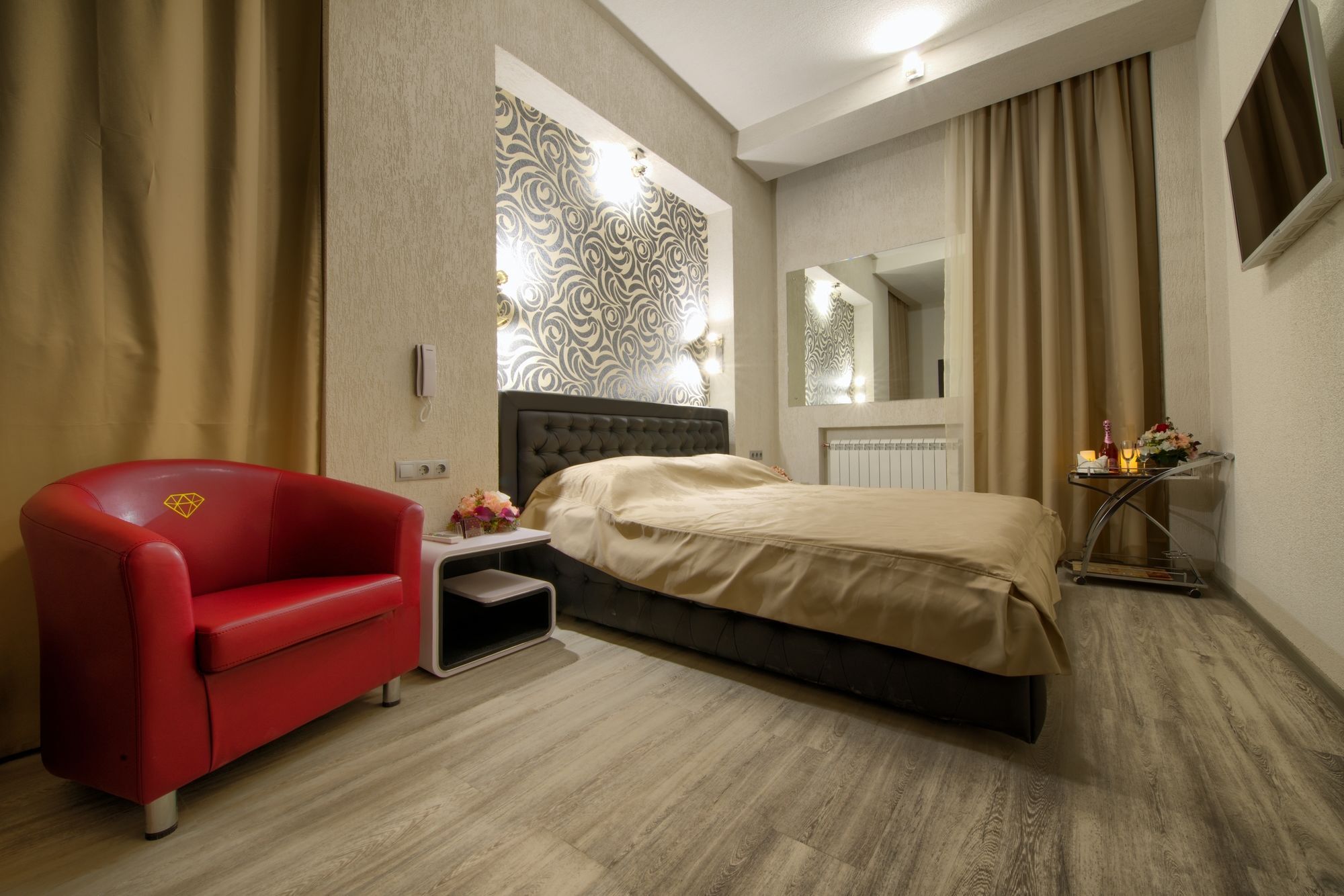 Alex Hotel On Zvezdnaya Saint Petersburg Ngoại thất bức ảnh